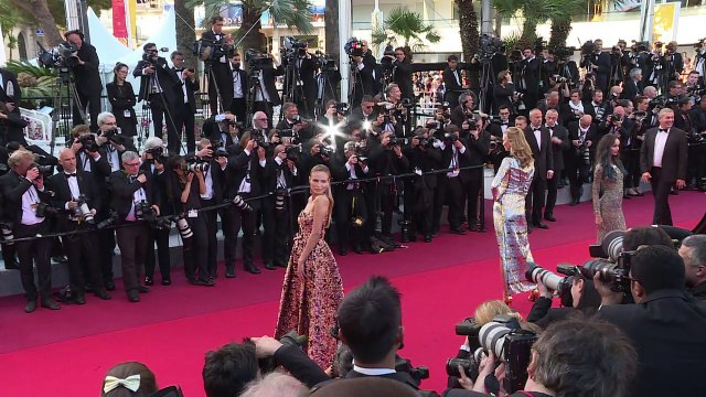 Cannes: acteurs, réalisateurs et mannequins sur le tapis rouge