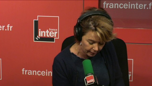 FN à l'hôpital, le lapsus Hollande et policiers dans la rue (La Revue de Presse)