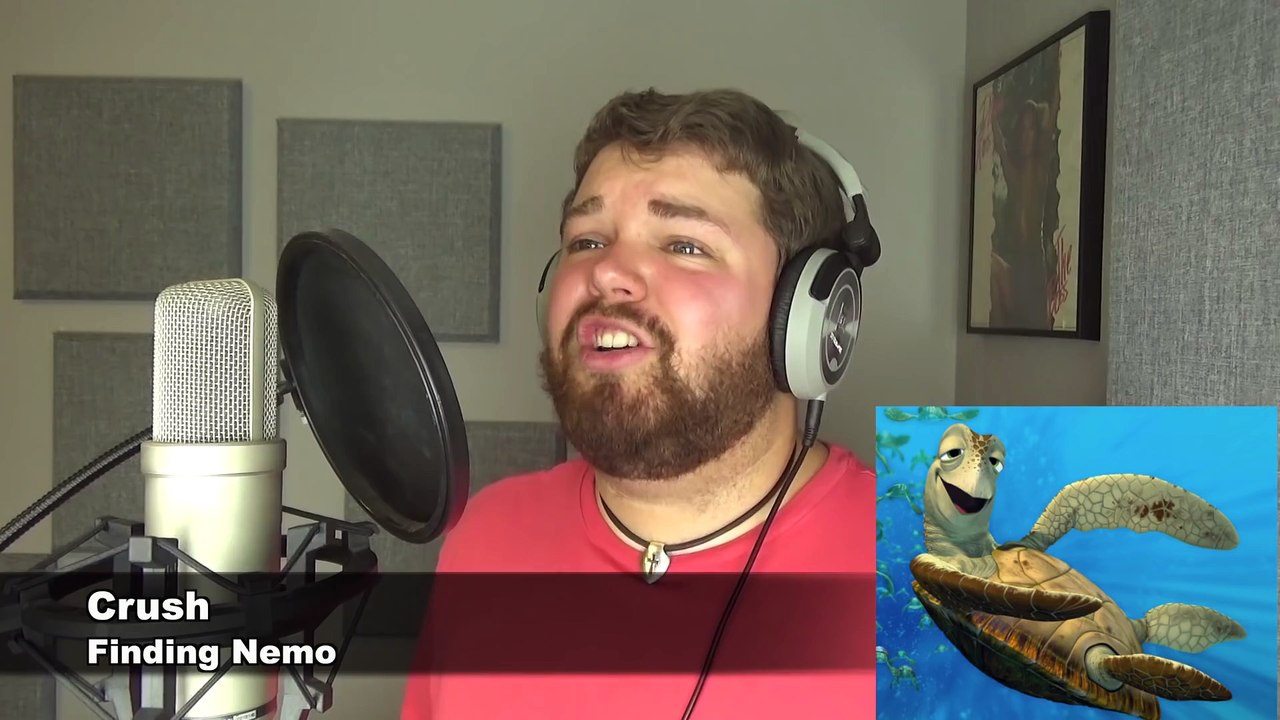 Il chante "Hello" d'Adèle avec les voix des personnages de Disney !