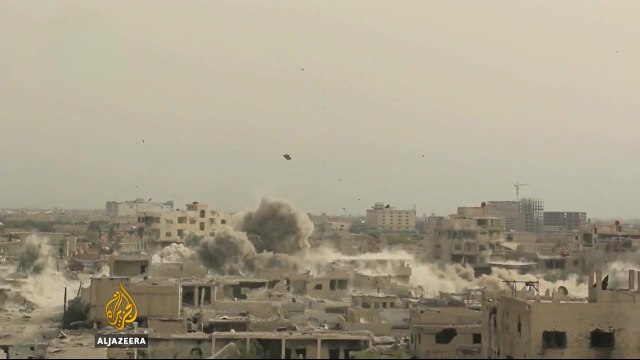 Syria war: Fighting continues in Homs, Aleppo