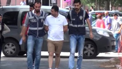Adana Sahte Binbaşı Düğün Alışverişi Yaparken Yakalandı