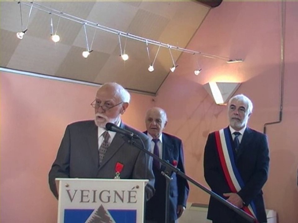 Remise de la Légion d'Honneur à Léandre POURCELOT