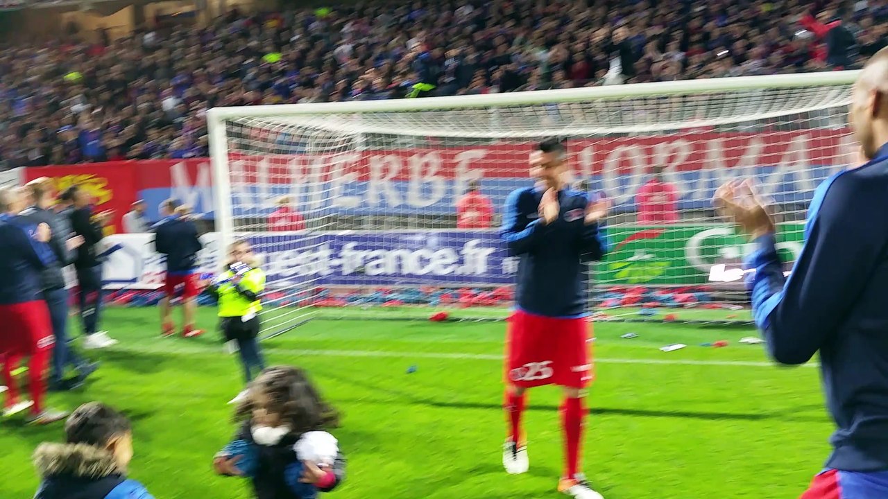 Les Malherbistes fêtent leur belle saison 2015-2016 avec leurs supporters