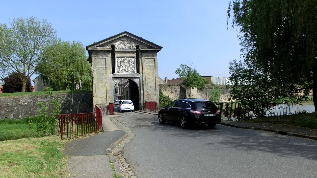 Bergues: sens unique alterné Porte de Cassel
