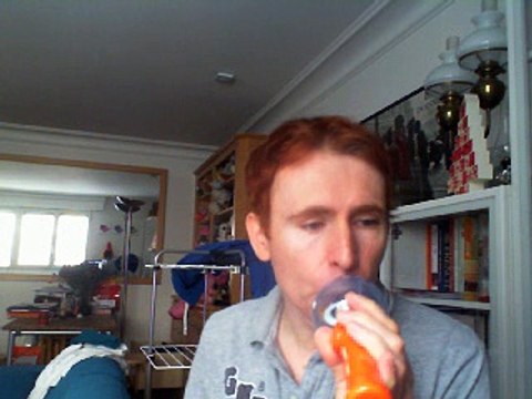 Wiwi égratigne take this bottle de Faith No More