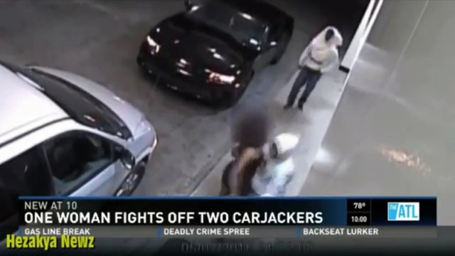 Attaquée par deux carjackers armés, elle se défend bec et ongles