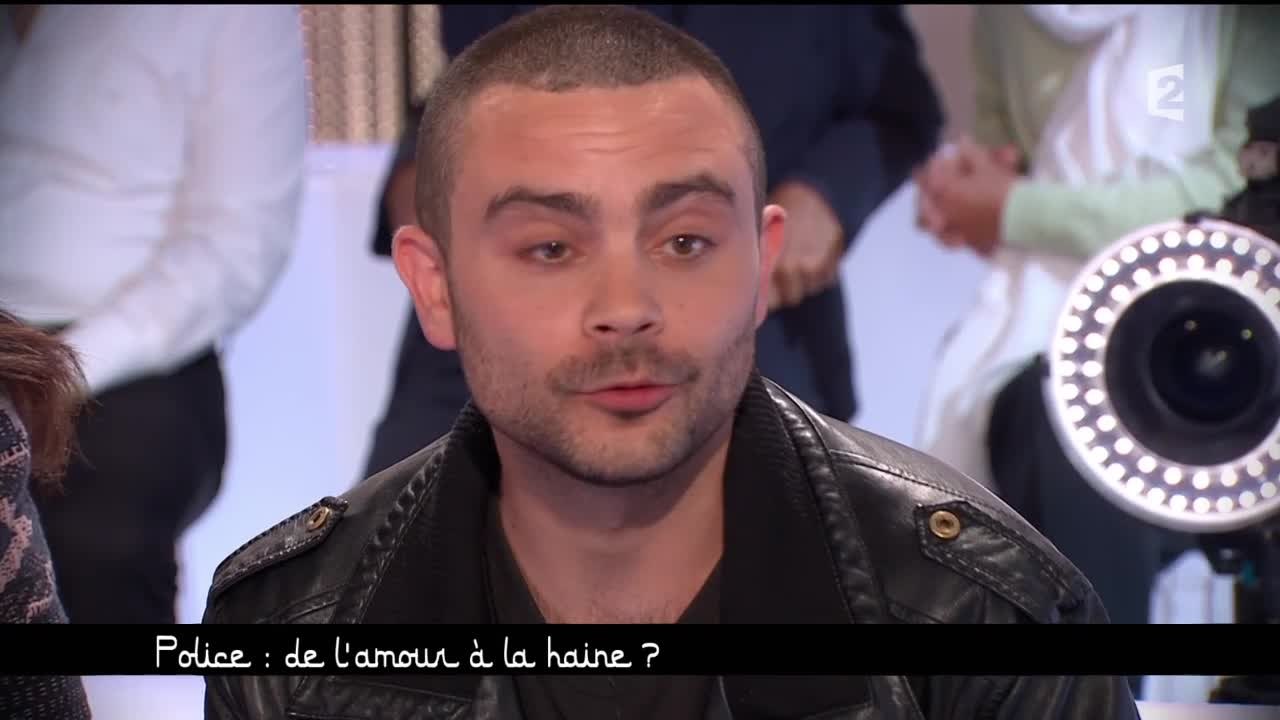 Police : de l'amour à la haine ? - Ce soir (ou jamais !) - 13/05/16 (2/7)