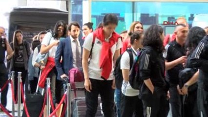 A Milli Kadın Basketbol Takımı Slovenya'ya Gitti