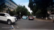 Crazy Russian Drivers - 2015 part 2 Car Crash Compilation