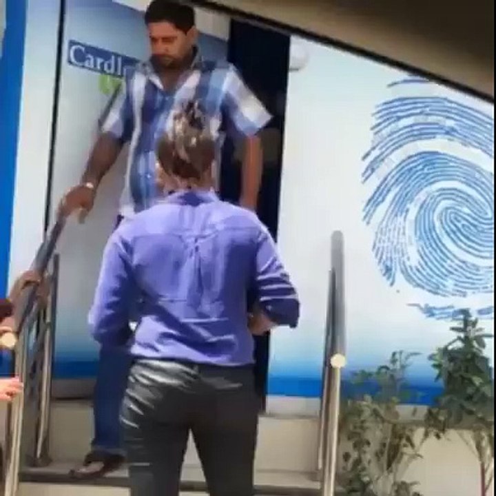 children watching Qandeel Baloch hip lol