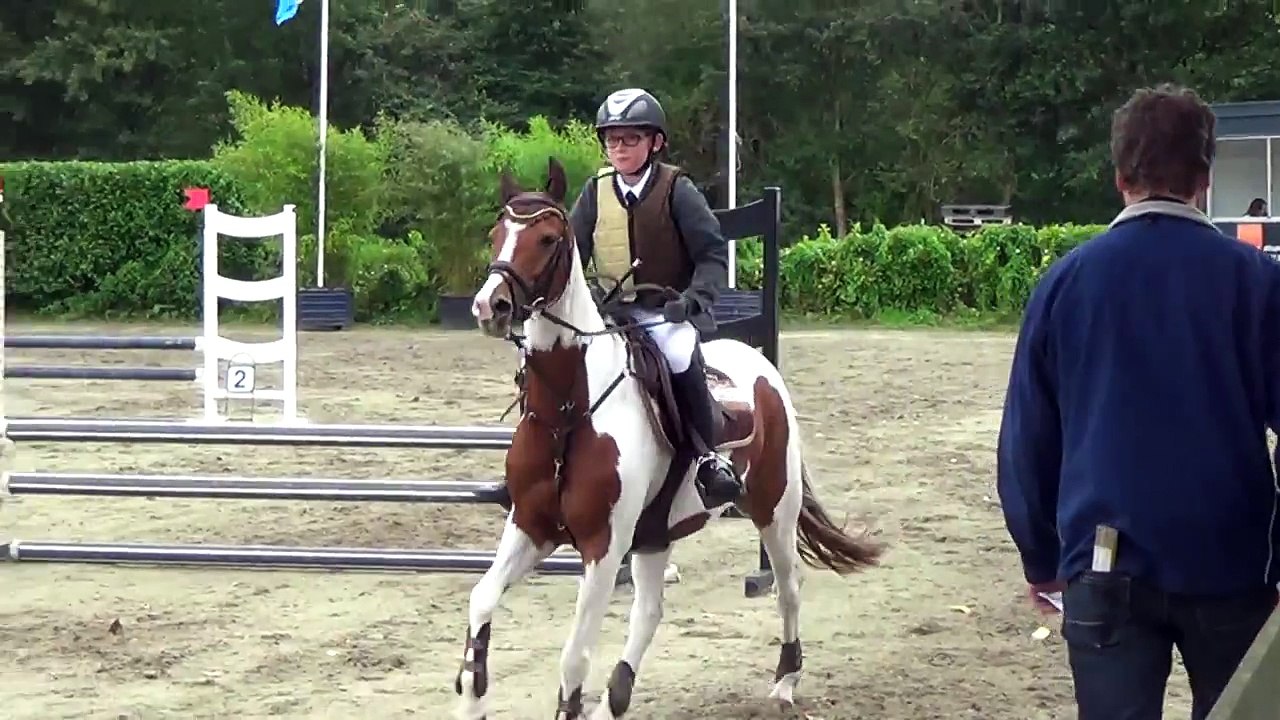 Matthieu van Dinteren - Roosendaal 22-08-2014 - Springwedstrijd Pony's Klasse C B