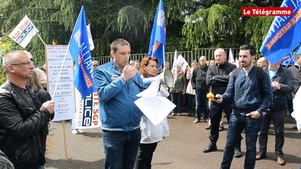 Rennes. 200 policiers devant l'hôtel de police