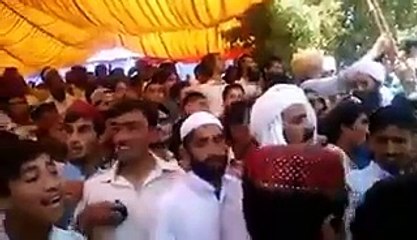 People Chanting Go Nawaz Go During Nawaz Sharif & Fazal ur Rehman Speech in DI Khan .