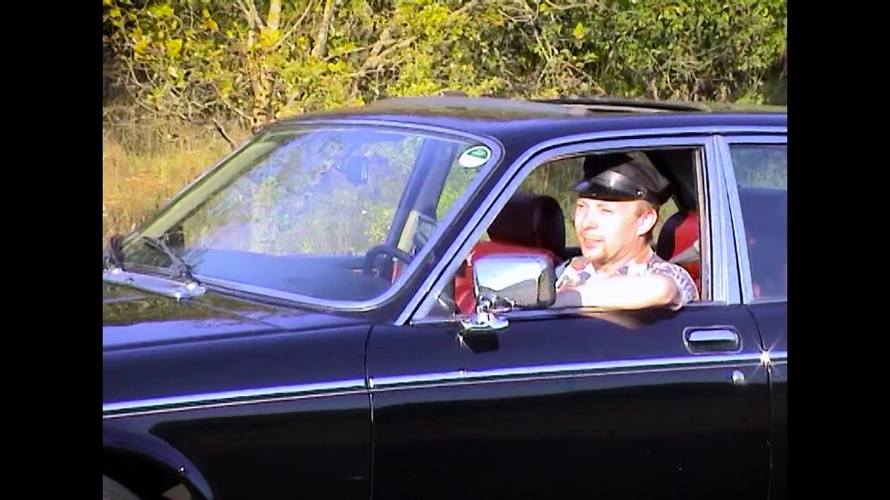 FØN feat. Muskelstreiselen - Du Ar***lach!