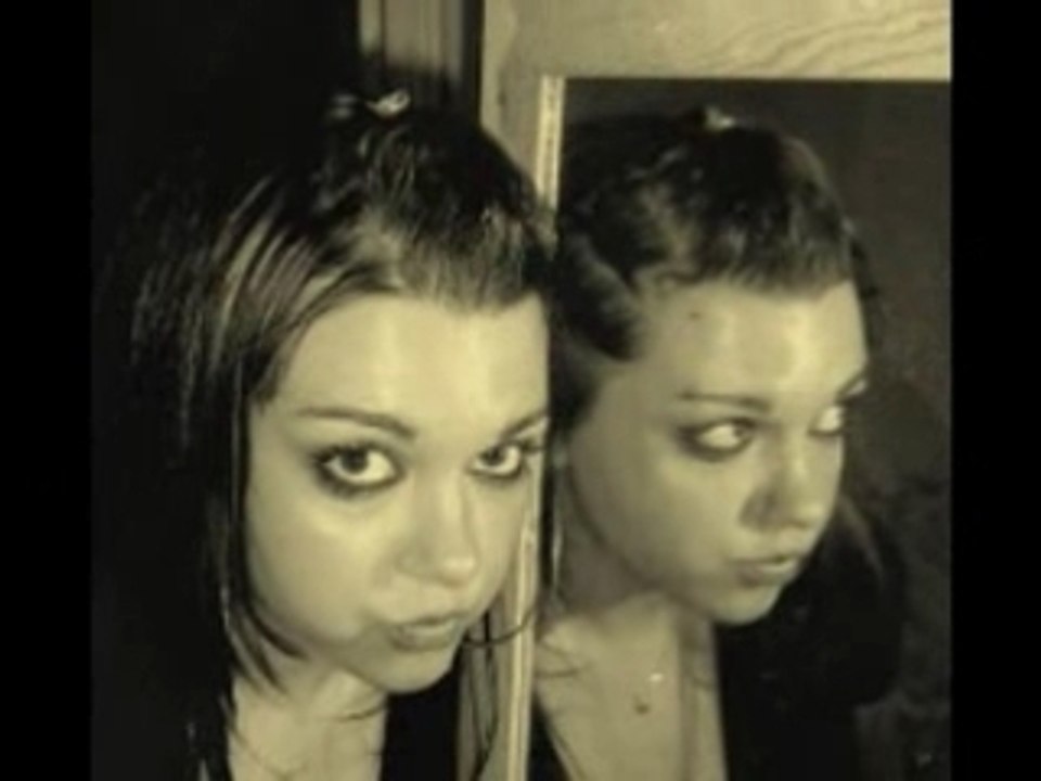 Lucie&flora (musique melissa - elle)