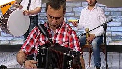 Bizimkiler: Sting - Englishman in New York (Folk Cover)