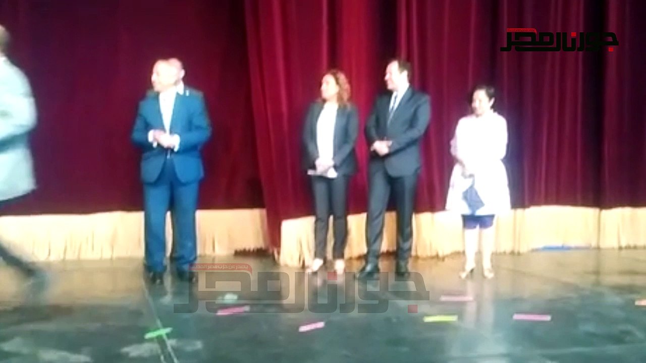 تكريم الفنانين المشاركين في حفل مشروع طلبة إعلام الأكاديمية العربية بالإسكندرية