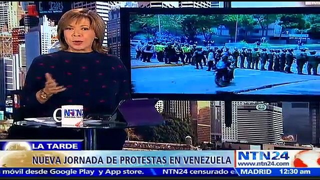 Rector Luis Emilio Rondón recibe documento que la oposición venezolana pretendía consignar ante el CNE