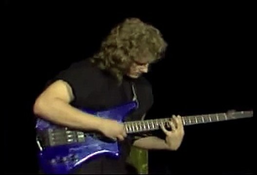 Stuart Hamm - Bass Solo (Live at Montreaux Jazz Festival in 15 July, 1988)