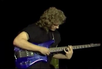 Stuart Hamm - Bass Solo (Live at Montreaux Jazz Festival in 15 July, 1988)