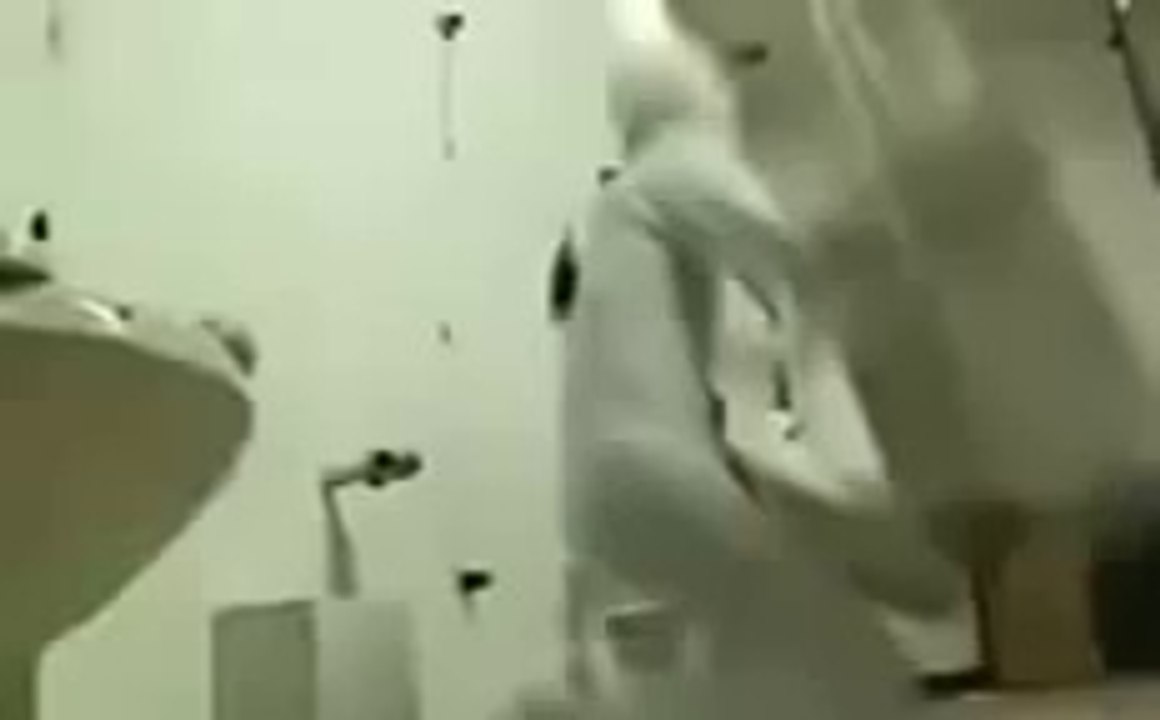 Komik Videolar - Tuvallette gizli görüntü