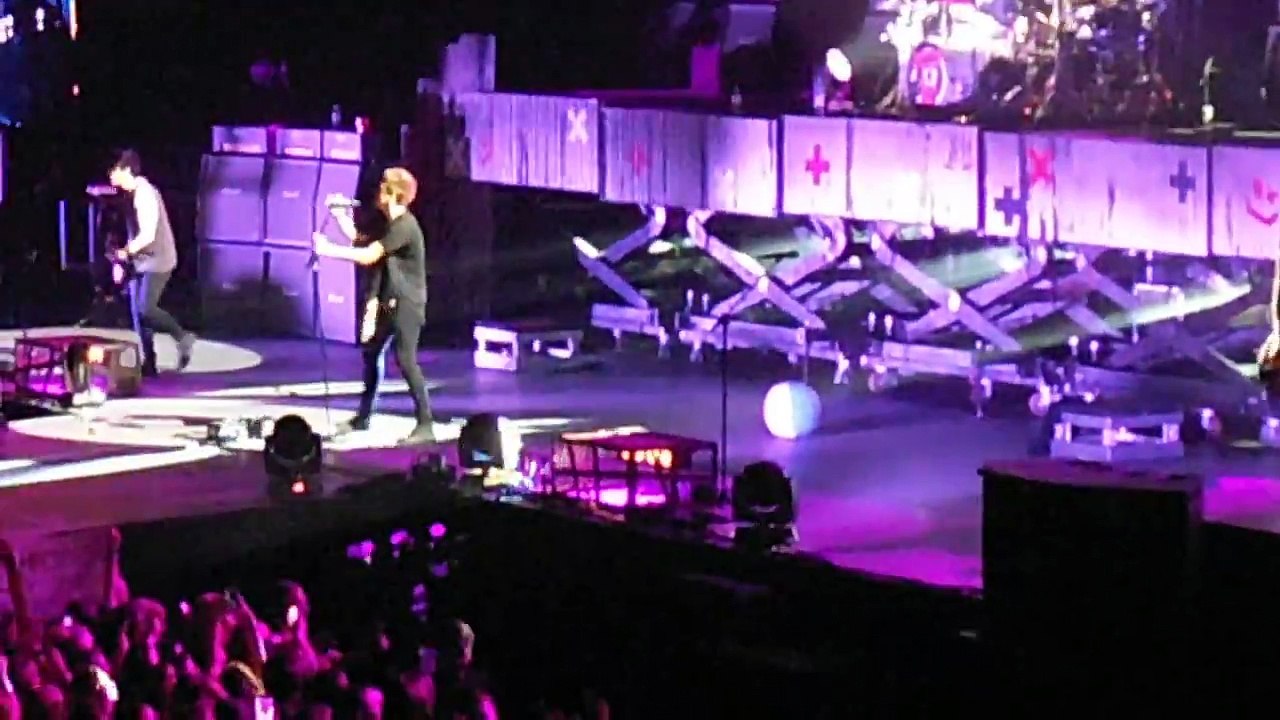 5 Seconds Of Summer - Good Girls (ROWYSO Leeds)