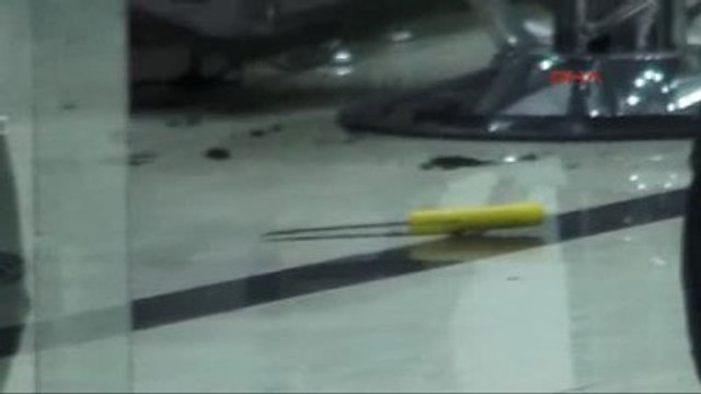 Adıyaman Bıçaklanan Gencin Yakınları Polise Saldırdı 2 Polis Yaralı, 5 Gözaltı