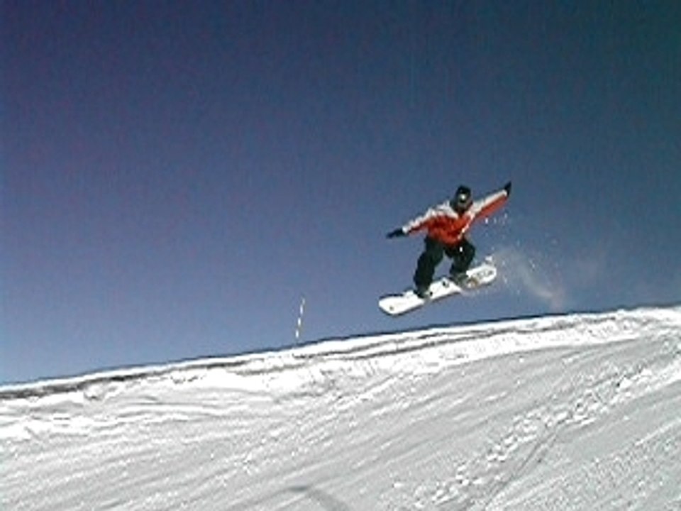 Saut en snowboard