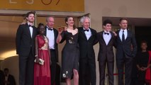 Cannes 2016 : stars et mannequins montent les marches