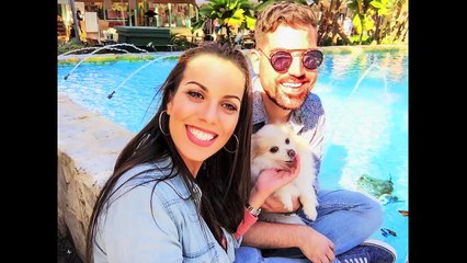 Cette perche à Selfie vous éclaire la nuit et se déplie automatiquement !