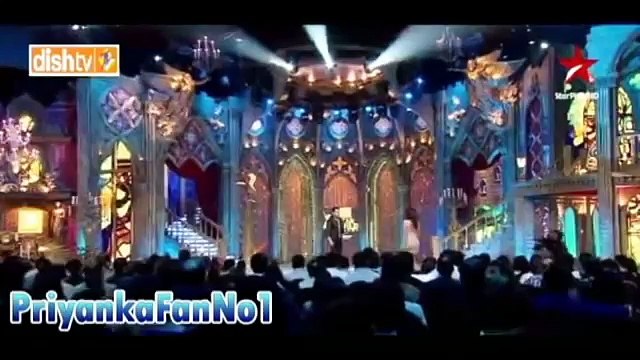 Salman Khan & Priyanka Chopra in jolly mood @ Star Guild Awards 2013