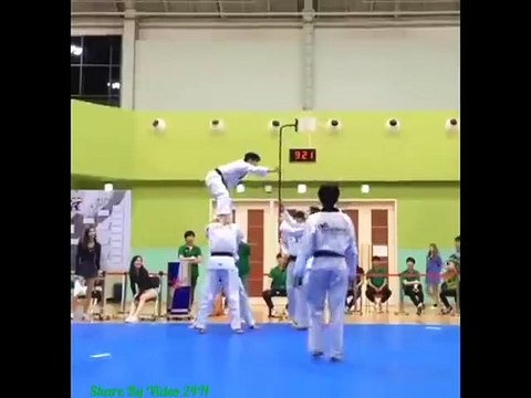 Tuyệt đỉnh Kungfu, đá phát chết luôn!