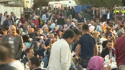 Eroğlu: "Bu Mübarek Günlerde Van'a Eli Boş Gelmek Caiz Değil"