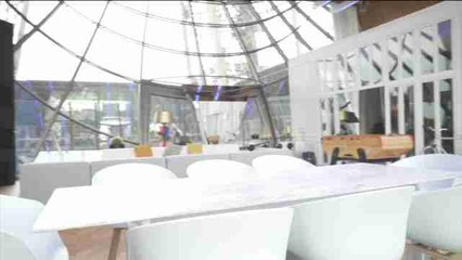 El primer piso de la Torre Eiffel se convierte en un apartamento de ensueño