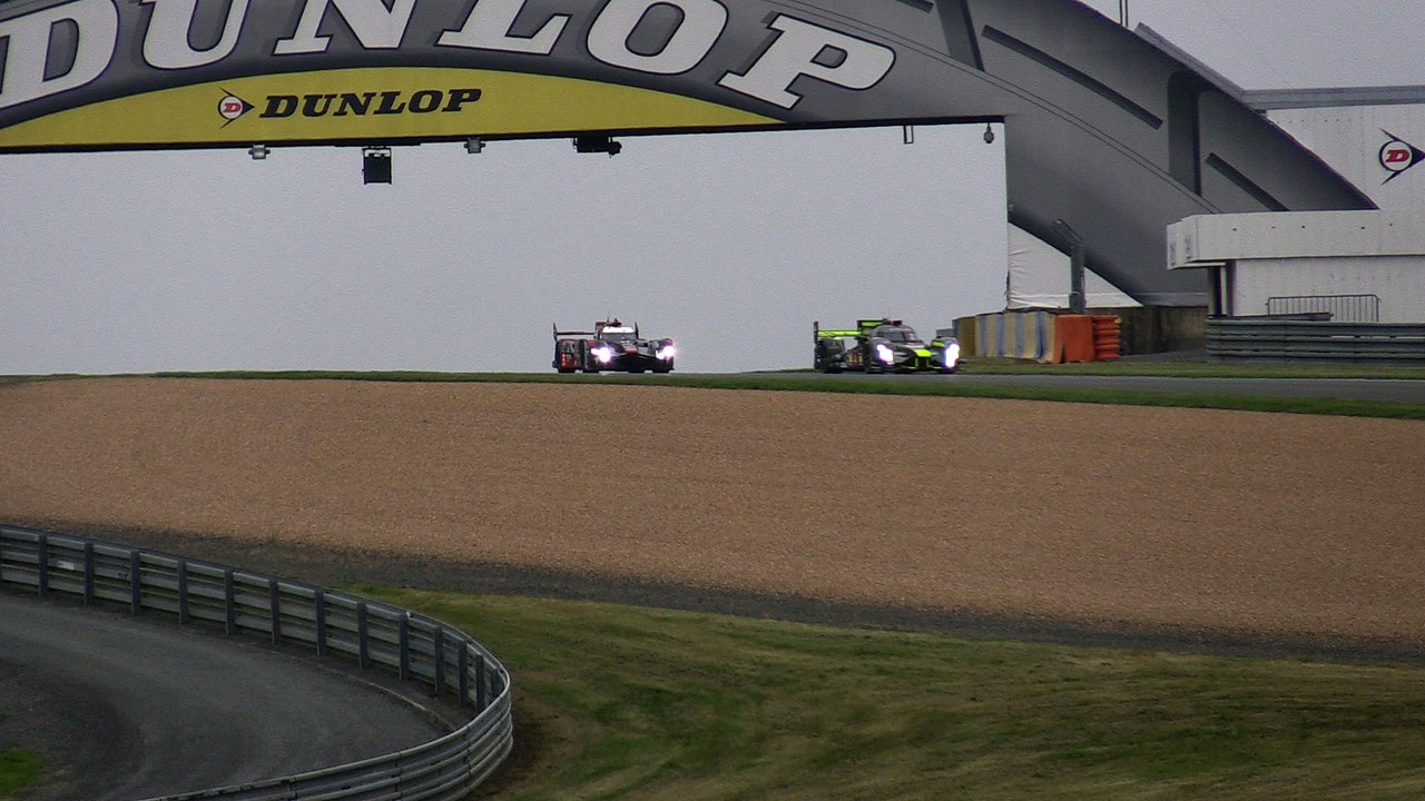 journee test 24 heures du mans 2016   virage de la chapelle audi r18#8