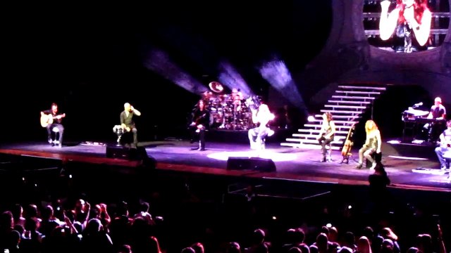 Laura Pausini - Inesquecível/Strani Amori/La Solitudine live in São Paulo - Brazil [22-01-12]