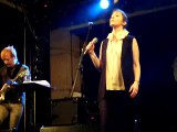 Suzanne Vega - Blood Makes Noise (live @ Gödör, 25 July 2009)