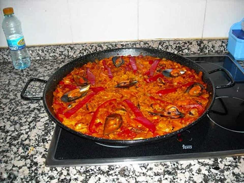 How to Make Arroz de Mariscos (Seafood Paella?)