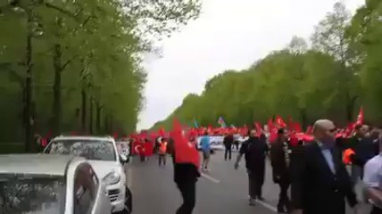 Almanya'da Yaşayan Binlerce Türk Sokaklara Döküldü.