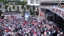 CHP Lideri Kılıçdaroğlu, Kendisine Destek İçin CHP Genel Merkezi?ne Gelen Partililere Hitap Etti - 2