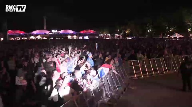 Bordeaux, Saint-Etienne... Les supporters ont mis l'ambiance dans les fans-zones