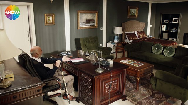 Oyunbozan 5. Bölüm- SERHAT TUTUMLUER SAHNESI 15