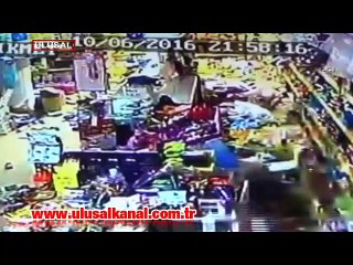 Bingöl’deki deprem anı kamerada