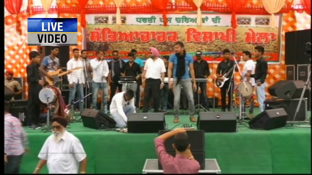 Veet Baljit and & Rupinder Handa live performance new punjabi songs 2016 latest this week