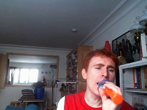 Wiwi égratigne je laisse de Michel Fugain