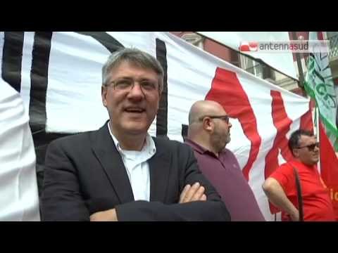 Tg Antenna Sud - Metalmeccanici in piazza con Landini