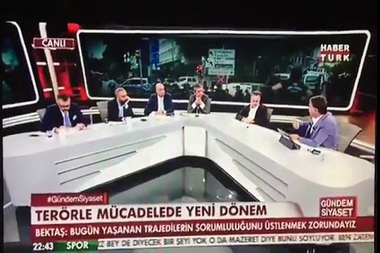 Yandaş gazeteci Süleyman Özışık polislere 'terörist' dedi