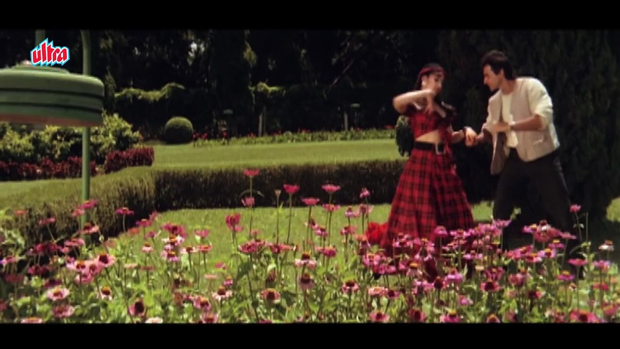 Navneet Nishan, Dalip Tahil, Chhupa Rustam - Romantic Scene 6/16