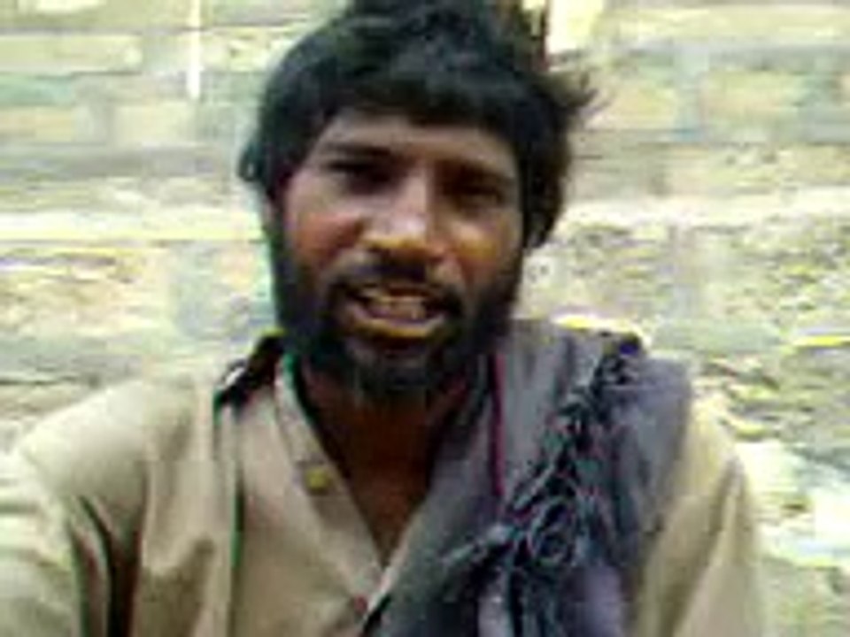 kot qaisrani nnha nashai singing a saraiki song  _ safran da thkiya main ni jaga