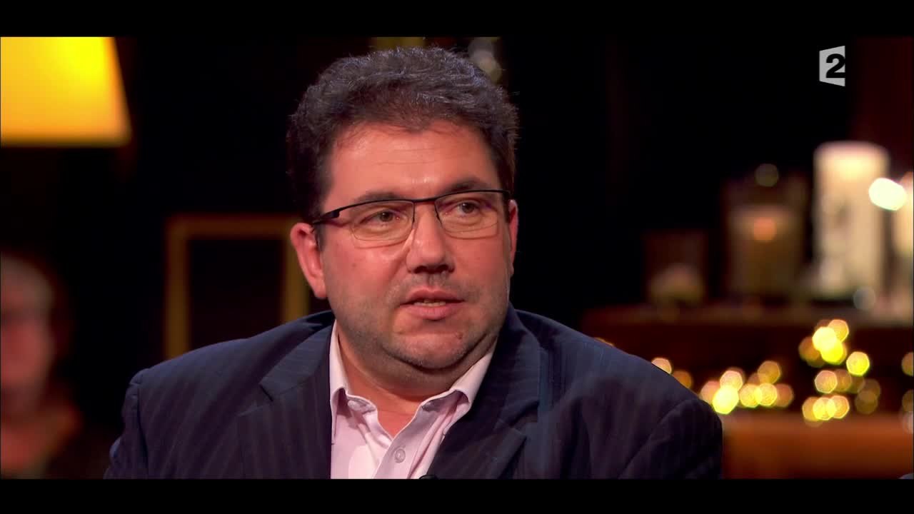 L'invité d'Alexandre Jardin : il équipe en ordinateurs les écoles
